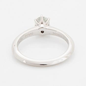 Tiffany & Co, Brilliant-cut diamond ring, 0,40 ct, with certificate.