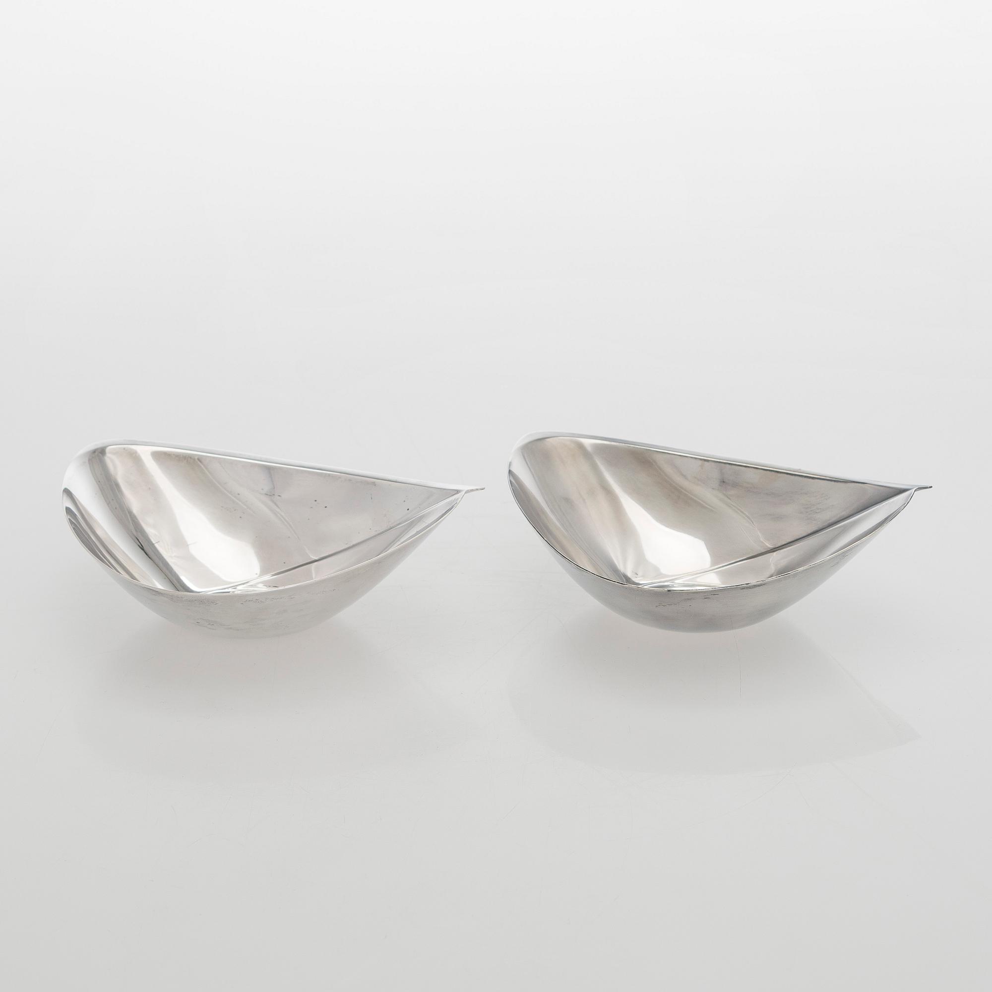 Tapio Wirkkala, A set of two silver bowls, Kultakeskus Hämeenlinna 1964 and 1965.