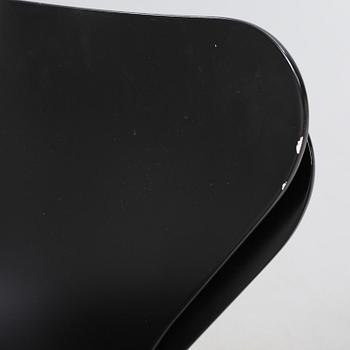 STOLAR, 6 st, "Sjuan", Arne Jacobsen, Fritz Hansen, 2002.