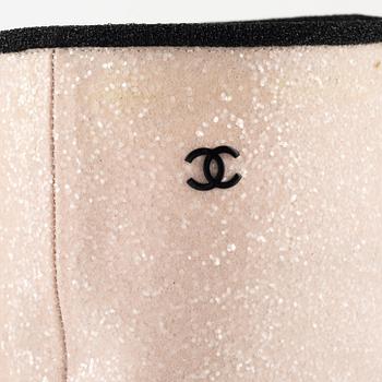 Chanel, a pair of sequin high boots, size 37.