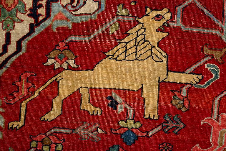 A carpet, semi- antique/old Heriz/Gorovan, ca 352 x 277 cm.