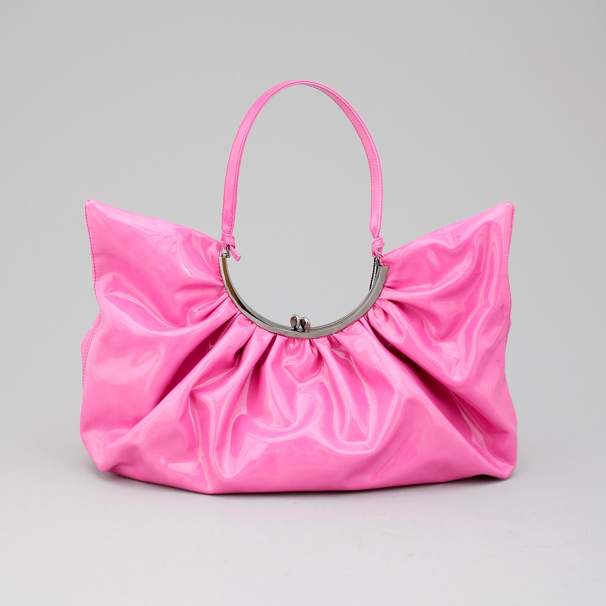 VÄSKA, Philip Treacy.