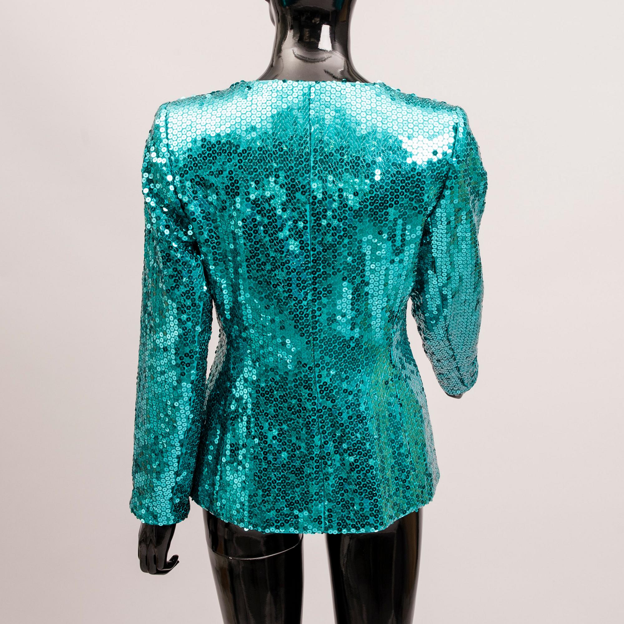 KAVAJ, Yves Saint Laurent.