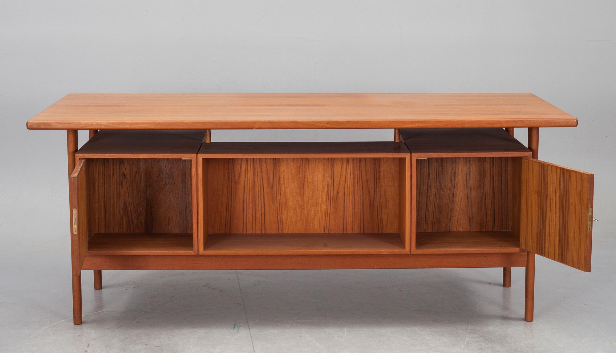 SKRIVBORD, Danmark, 1900-talets mitt.