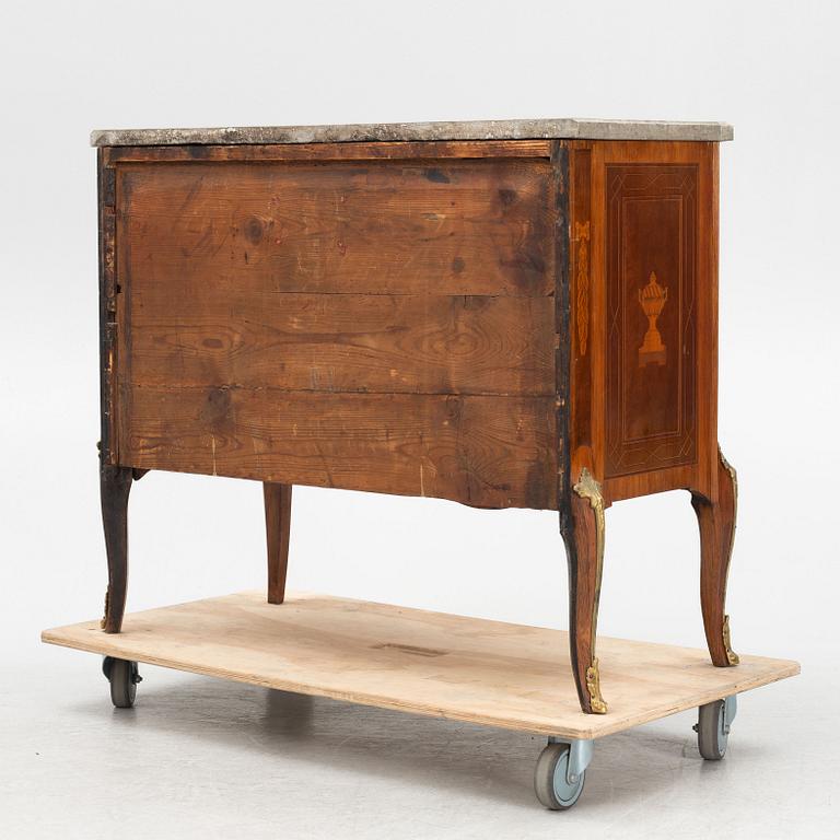 Byrå, gustaviansk, sent 1700-tal.