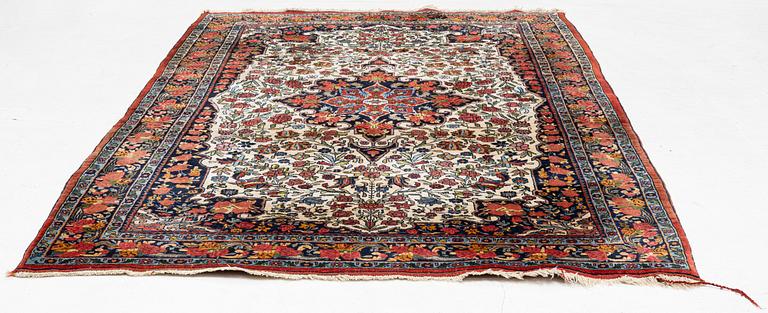 Carpet, antique Bidjar, approx. 256 x 156 cm.