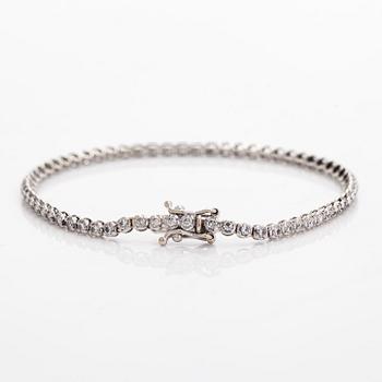 Tennis bracelet, brilliant-cut diamonds totalling 2.70 ct, 18K white gold, Italy.