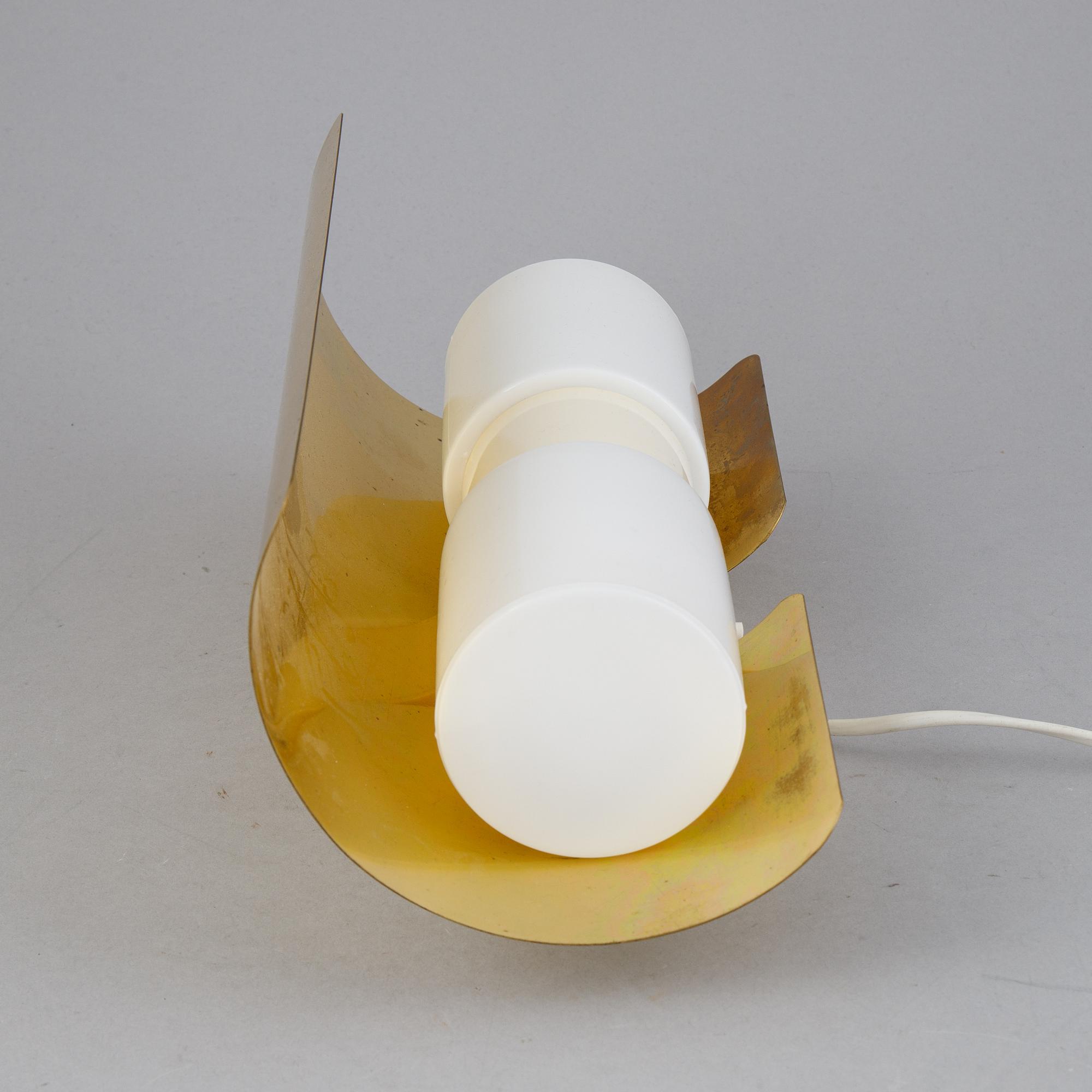 Hans-Agne Jakobsson, a brass wall lamp, model V400, Markaryd, second half of the 20th century.
