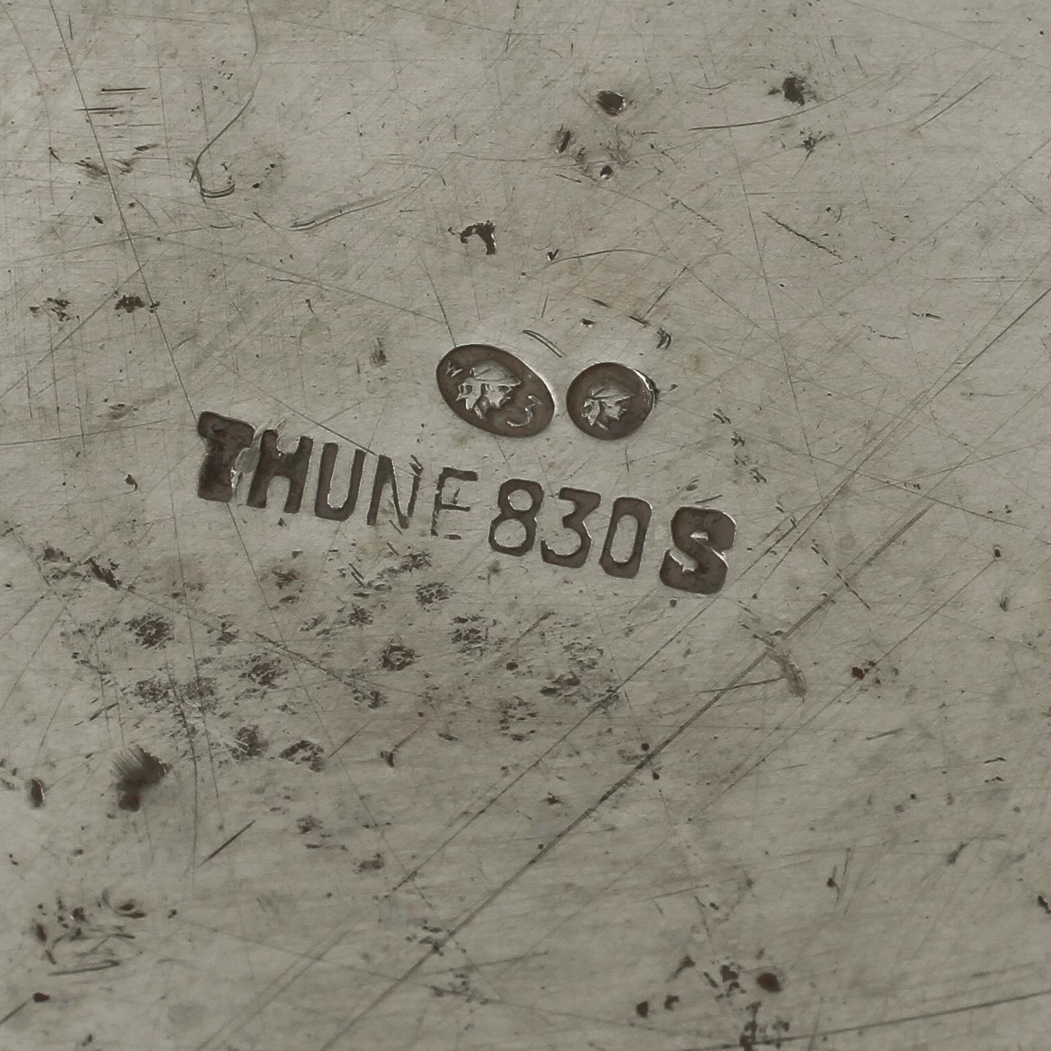 SKÅLAR, 2 st, silver, utländska stämplr resp imporststmplr, 1900-tal. Vikt 660 g.