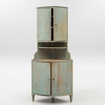 Corner cabinet. Folk art. 19th century.