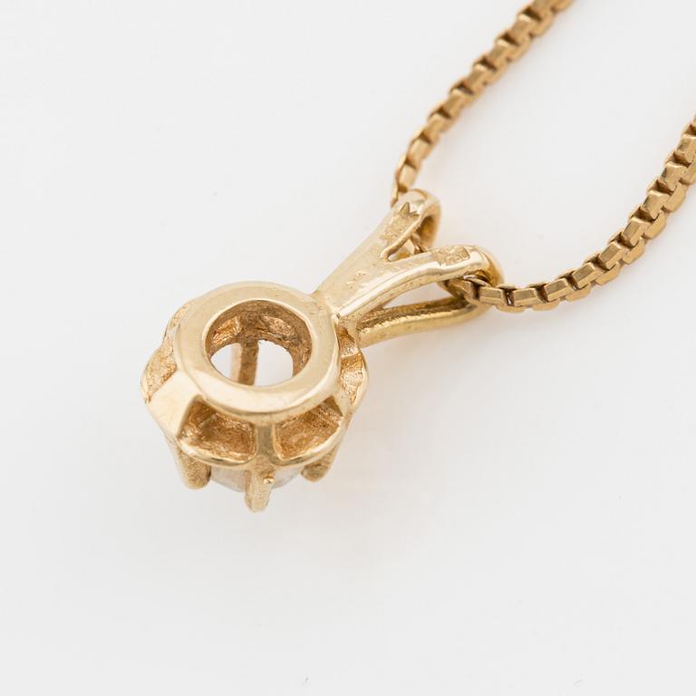 Pendant with chain in 18K gold and brilliant-cut diamond.