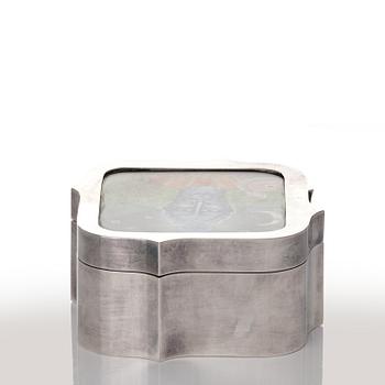 Claës Giertta, ask, Stockholm 1970, sterling, locket med gouache.