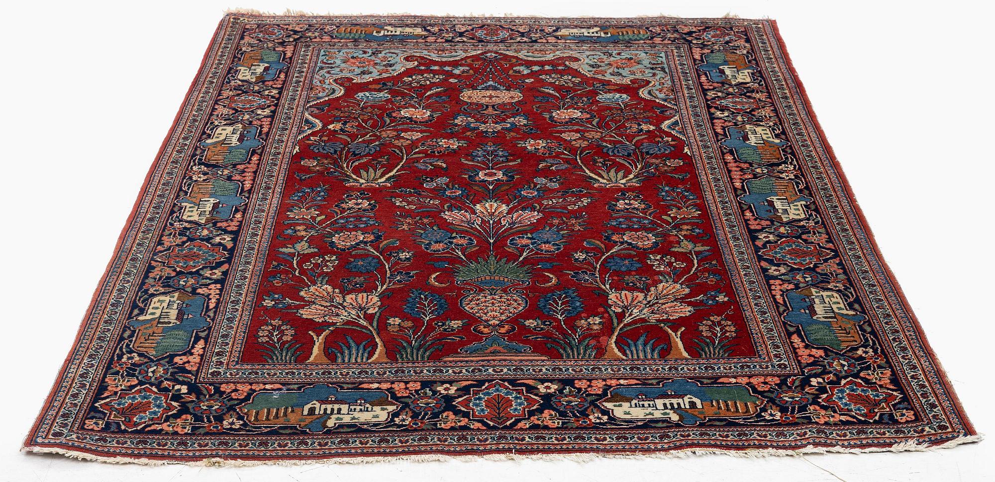 A semi-antique Kashan rug, Central Persia, c. 197 x 136 cm.