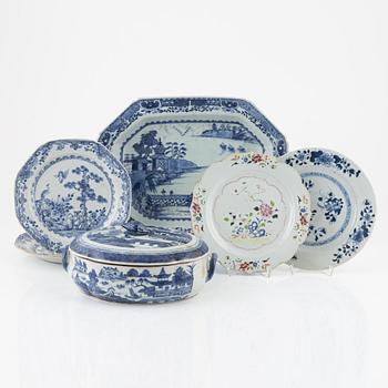 Six porcelain pieces, China, 18th-19th century.