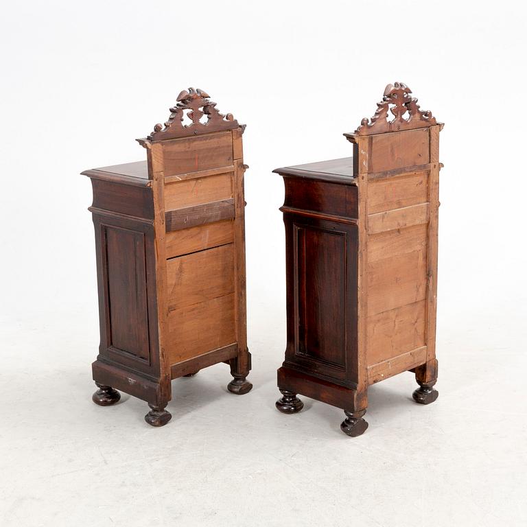 Sängbord ett par omkring 1900.