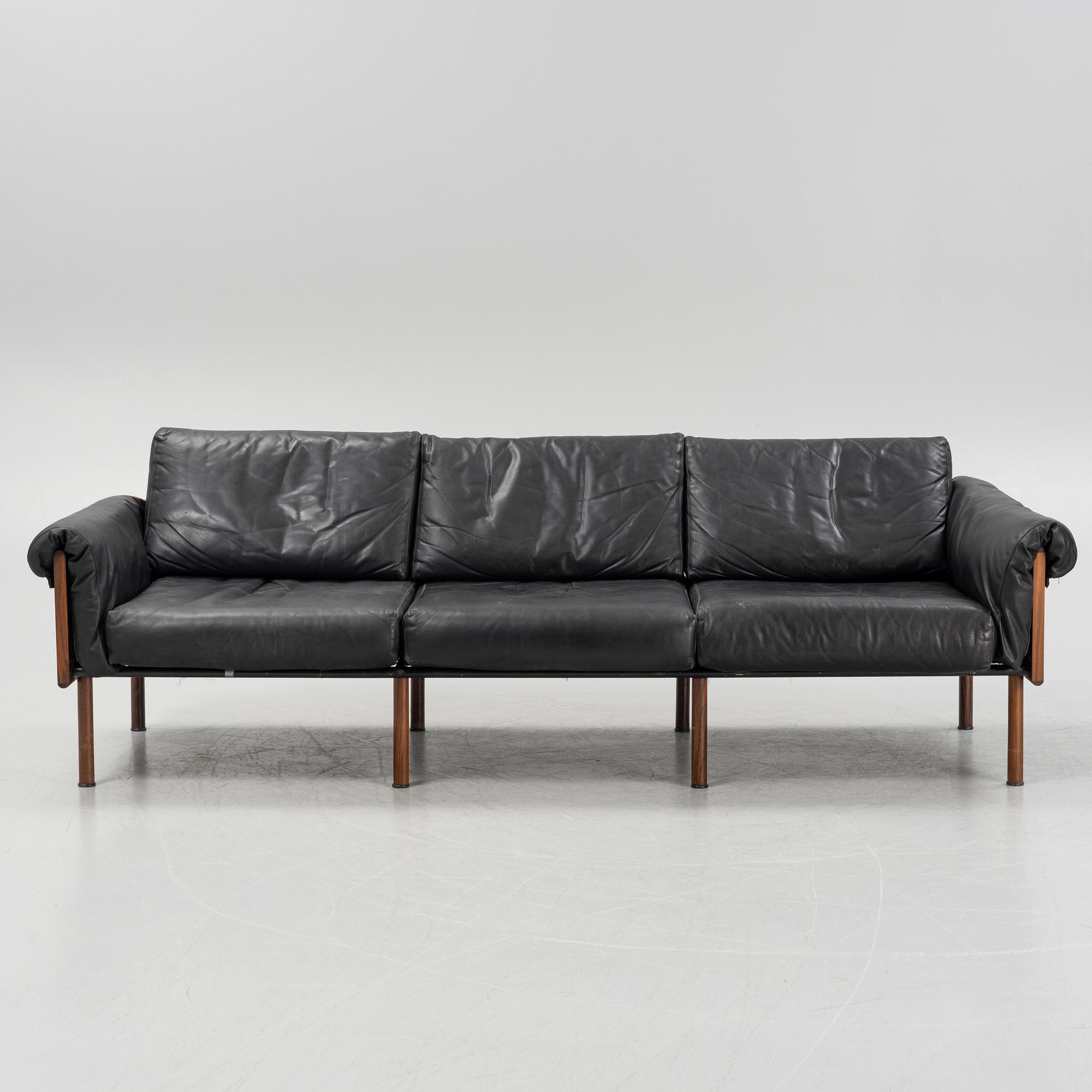 Yrjö Kukkapuro, a 1970s 'Ateljee' sofa for Haimi.