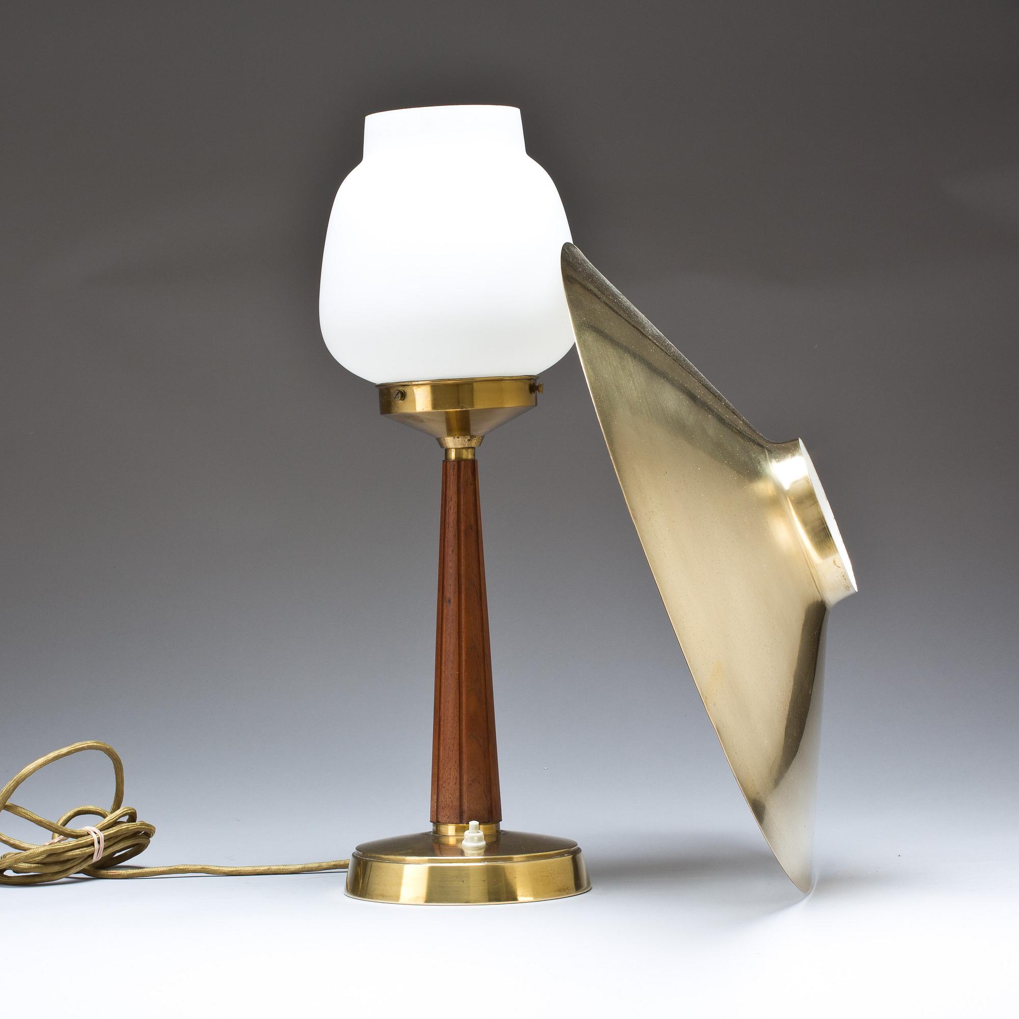 BORDSLAMPA, 1900-talets mitt.