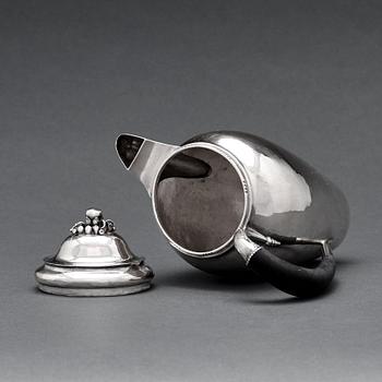 kaffekanna, Köpenhamn 1919, 830/1000 silver, designnr 251.