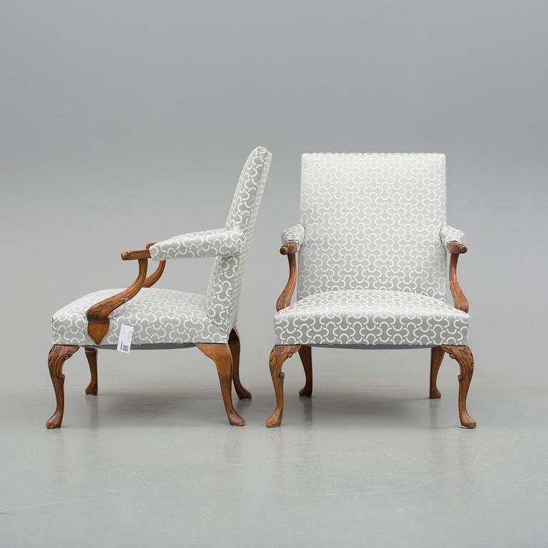 KARMSTOLAR, ett par, barockstil, 1900-tal.