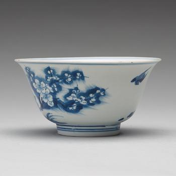 A blue and white bowl, Qing dynasty, Kangxi (1662-1722), with Chenghua six character mark.