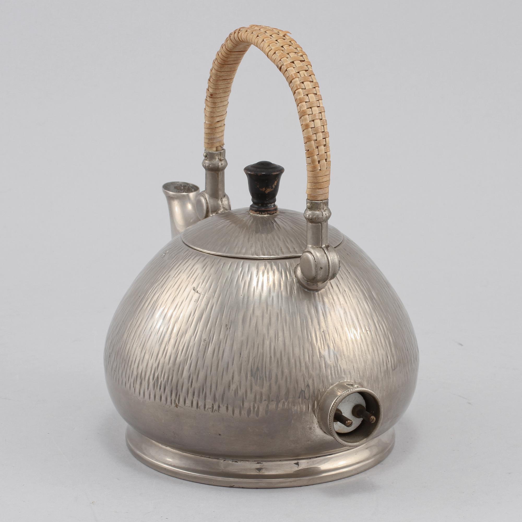 TEKANNA, tenn, Peter Behrens, 1900-talets första del.