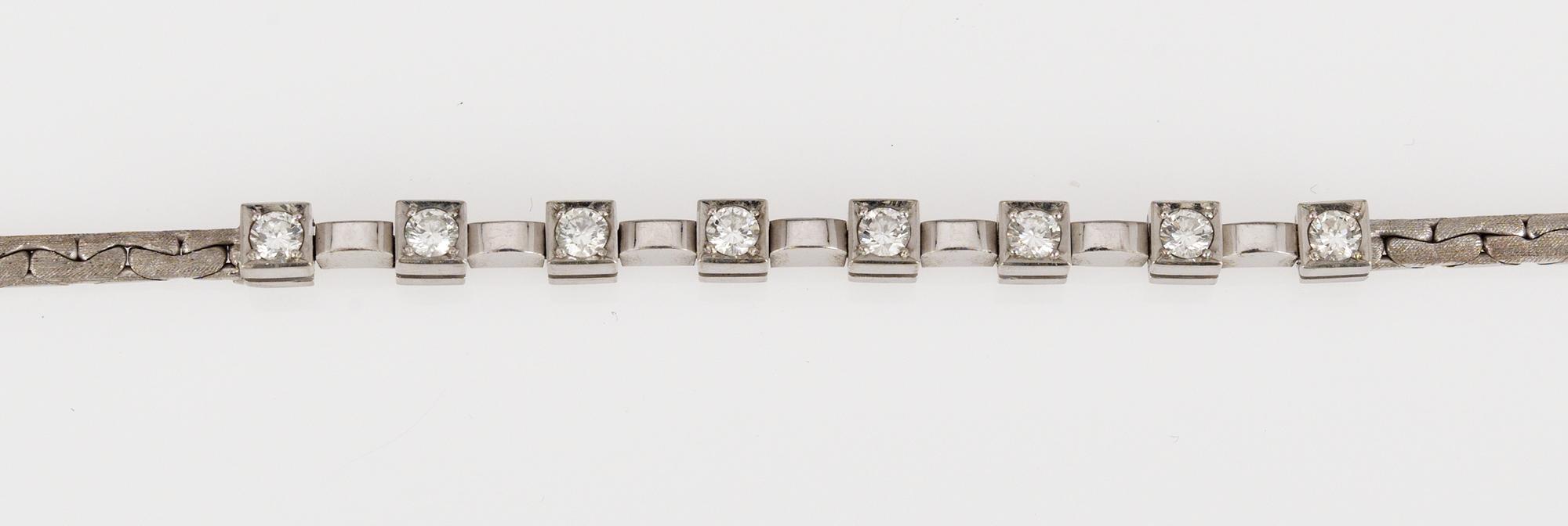 ARMBAND, 8 briljantslipade diamanter, tot. 0.80 cts.