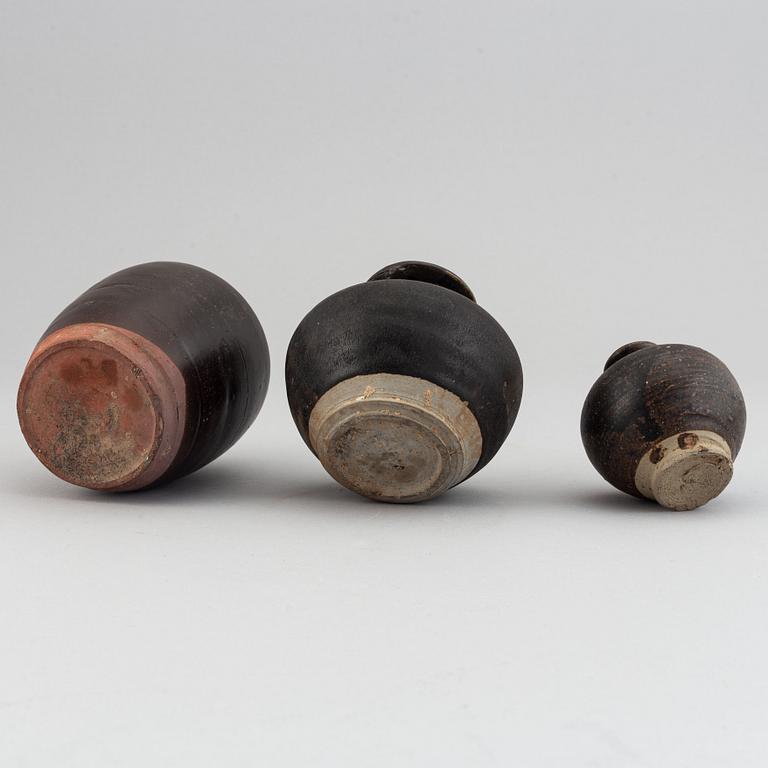 A group of brown glazed vases, for the South East Asian market, 16th/17th Century.