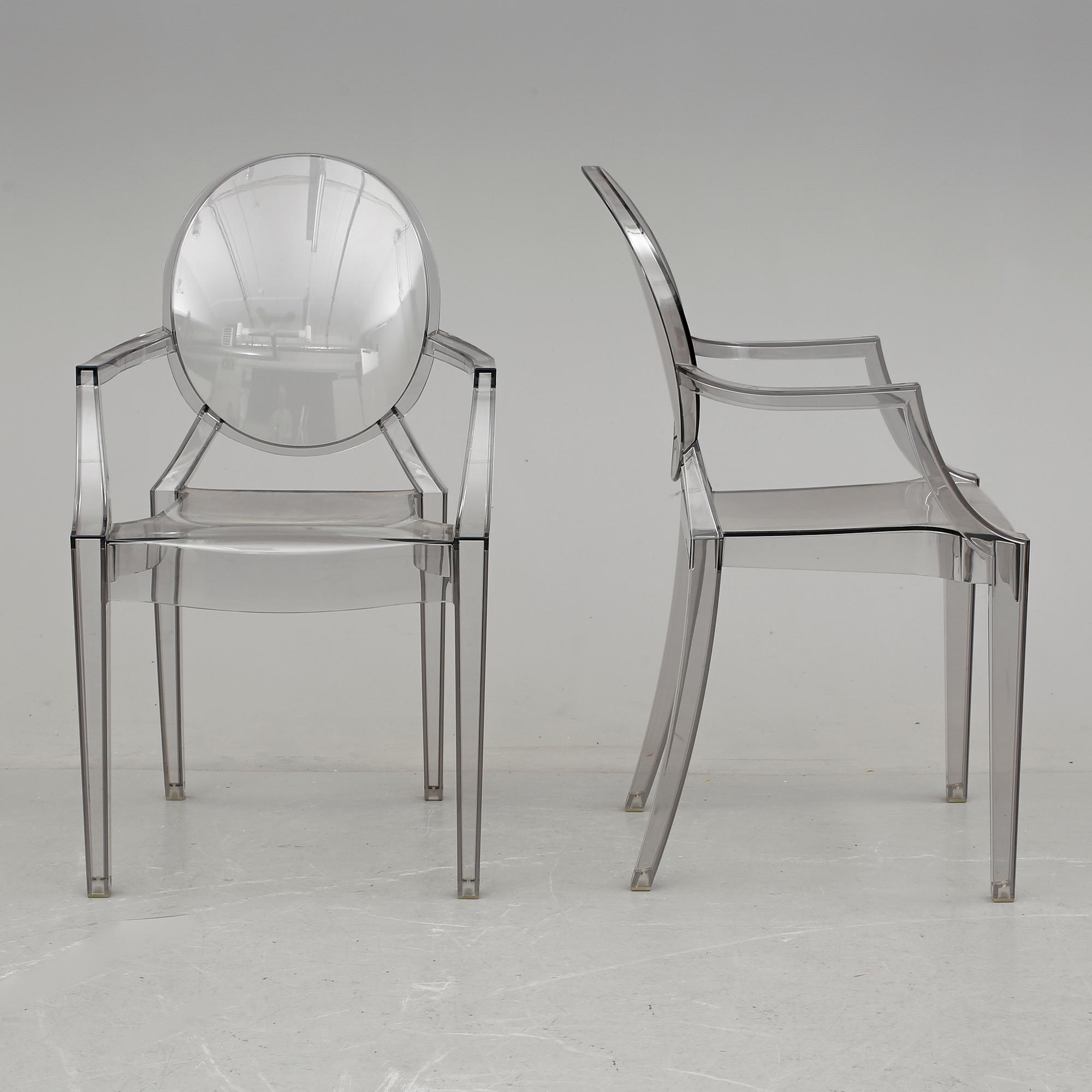 KARMSTOLAR, ett par, "Louis Ghost", Philippe Starck för Kartell.