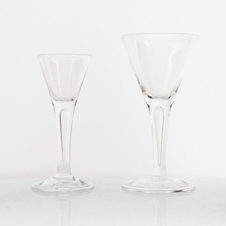 Glasservisdelar, sexton stycken, "Enhörna", ur IKEAs 1700-talsserie, 1990-tal.