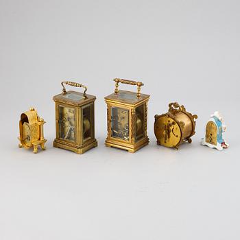 A set of five carriage and miniature clocks, 19th/20th Century.