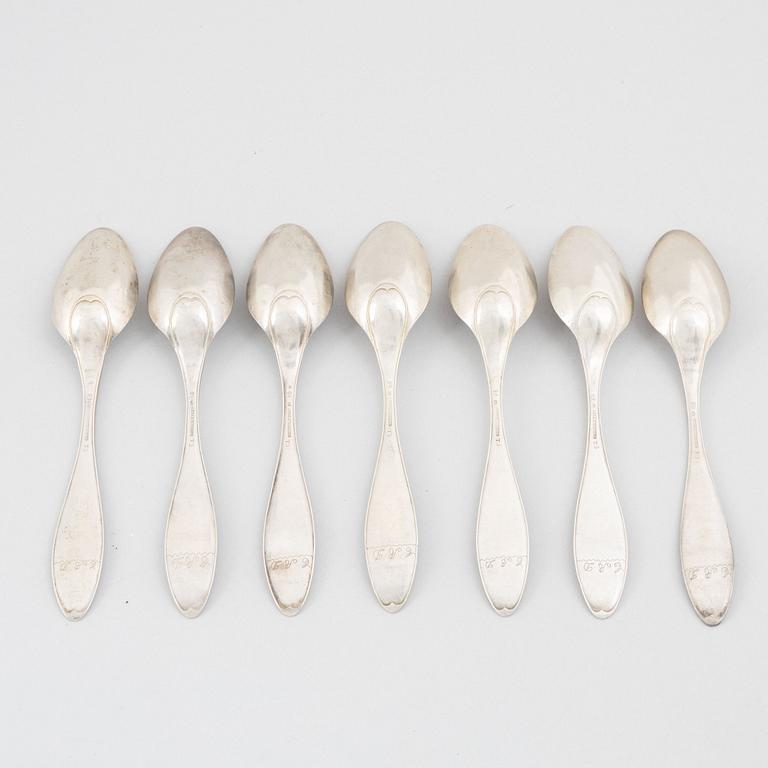 A set of seven Swedish silver spoons, marks of Barkander & Söhrling, Linköping 1825.