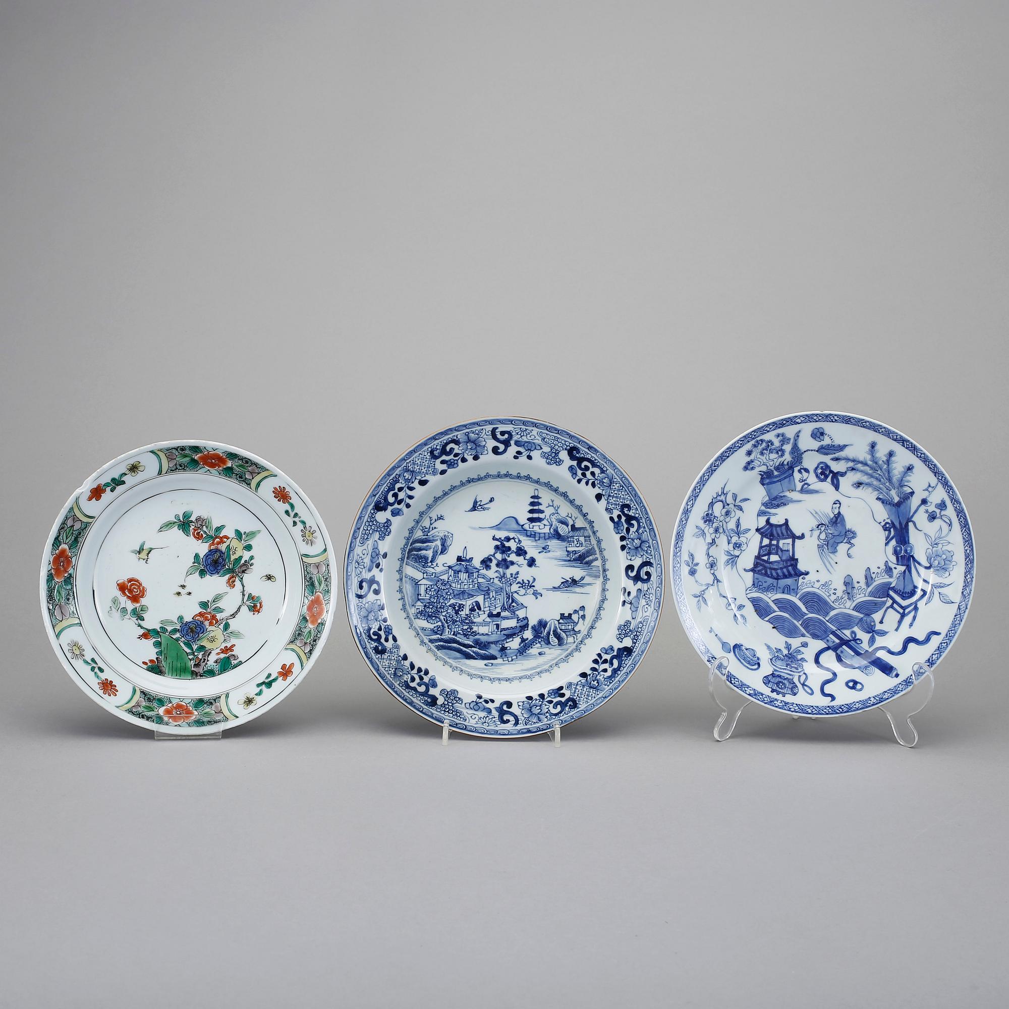 TALLRIKAR, 3 stycken, porslin, Kina, 1700-tal.