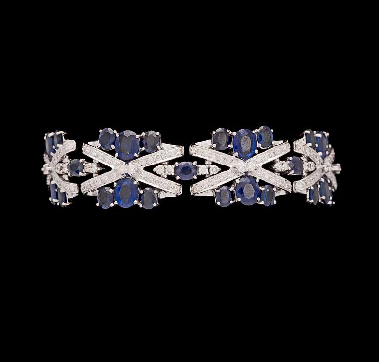 ARMBAND, blå fasettslipade safirer med briljantslipade diamanter, tot. ca 4.80 ct.