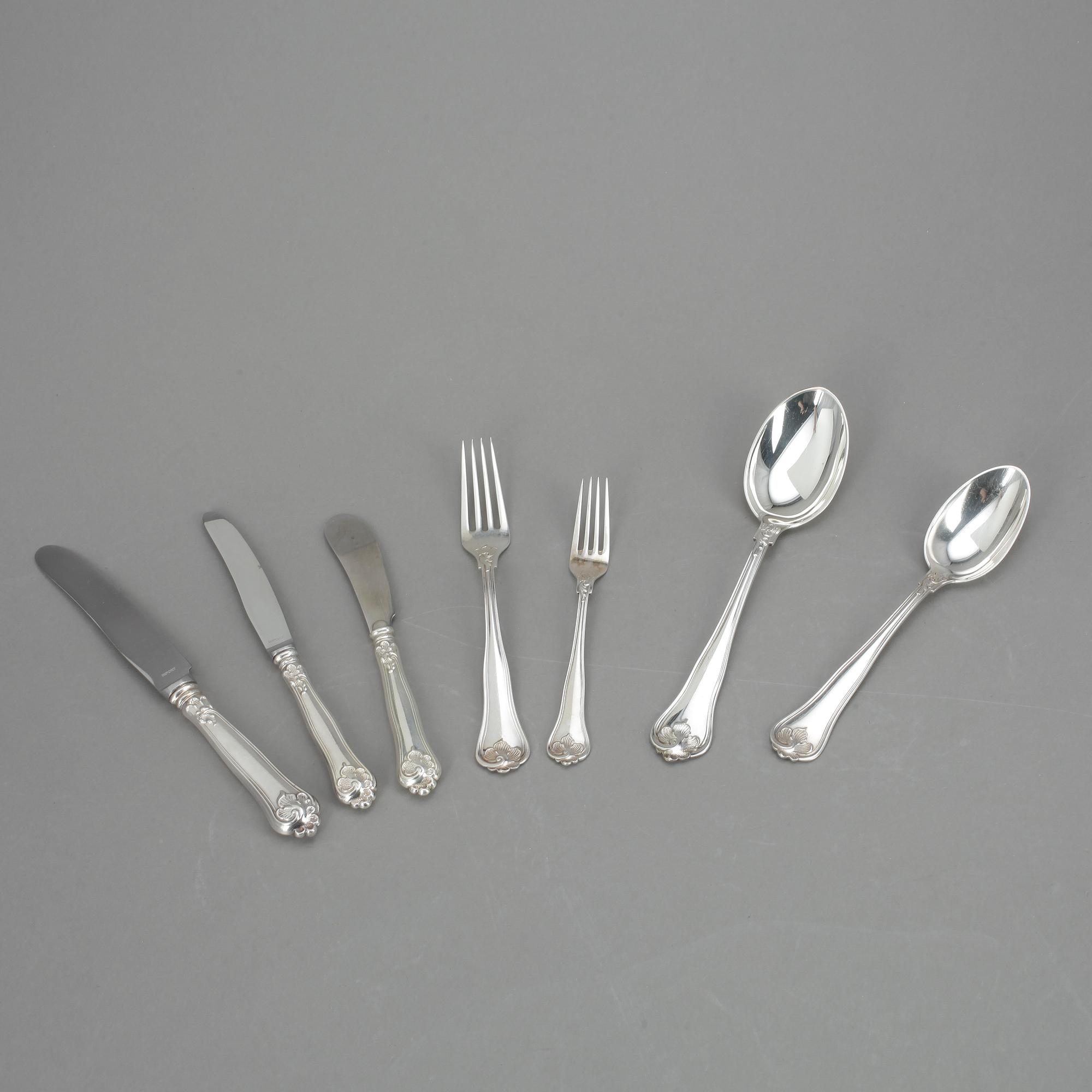 BESTICKSERVIS, 84 delar, silver, svenska importstämplar, 1900-tal. Vikt ca 1893g.