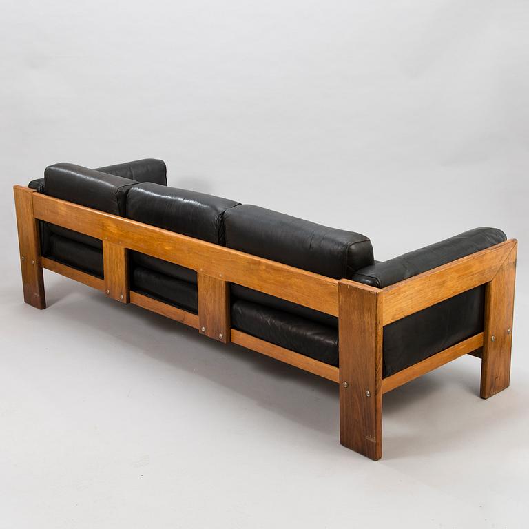 TOBIA SCARPA, a late 1960's 'Bastiano' sofa for Haimi.