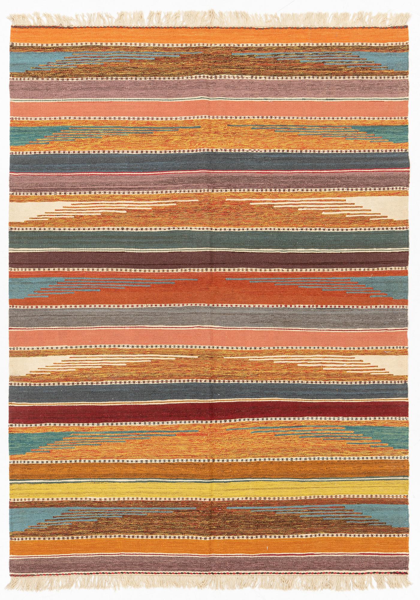 A Persian Kilim rug, c. 247 x 180 cm.