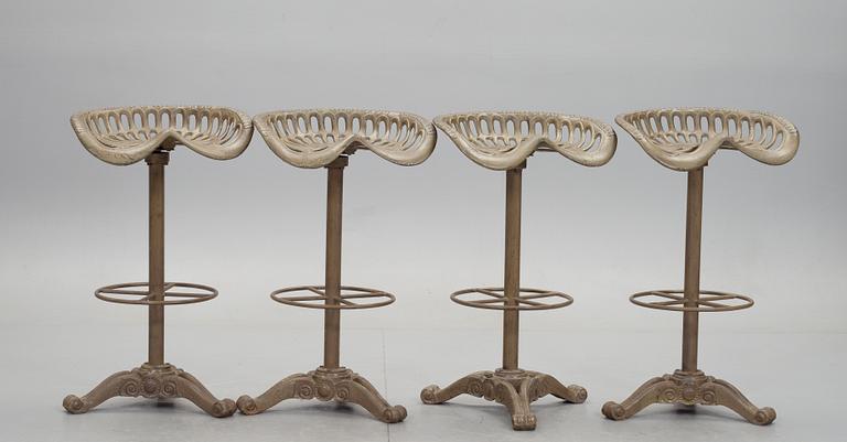 BARSTOLAR, 4 st, gjutjärn, USA.