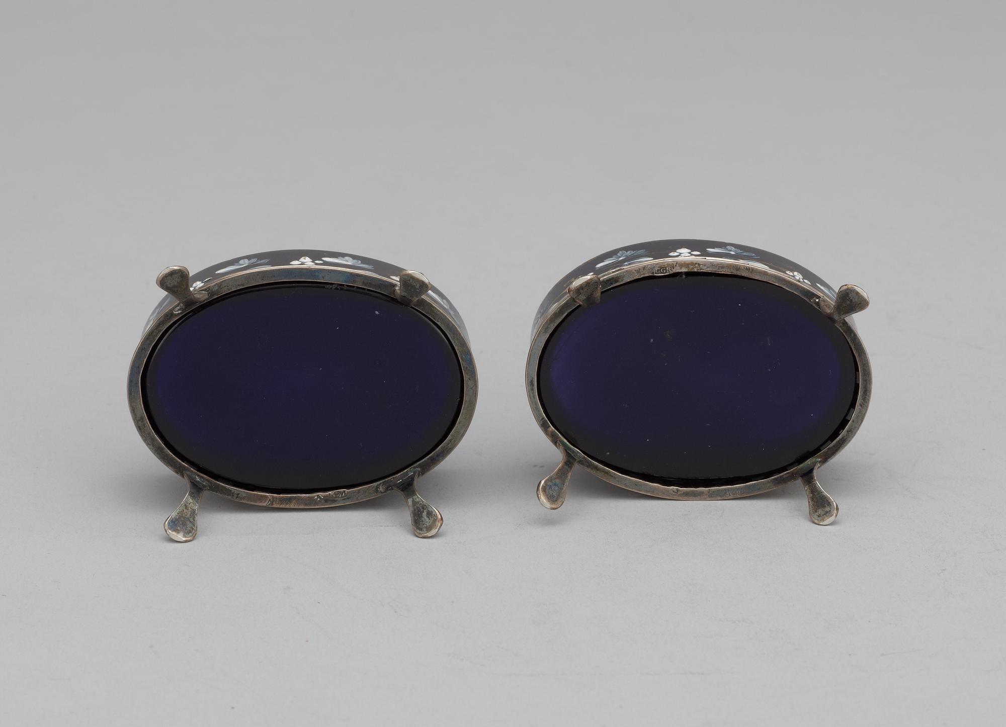 SALTKAR, ett par, silver och glas. G.G.Rehnberg, Norrköping 1797-1823.