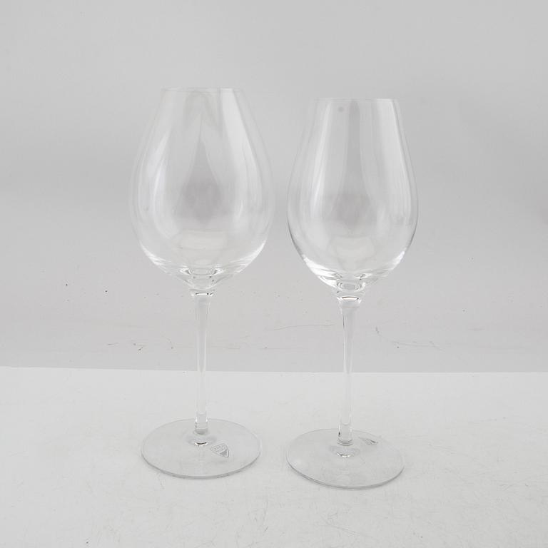 Erika Lagerbielke, 55-piece glass service "Difference", Orrefors.