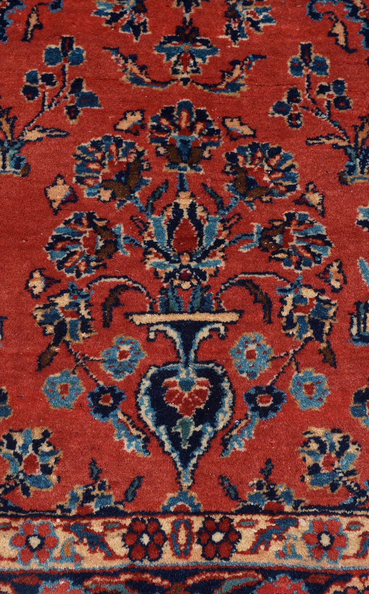 MATTA, Keshan sk Dabir / Sarouk. Ca 201 x 126,5 cm.