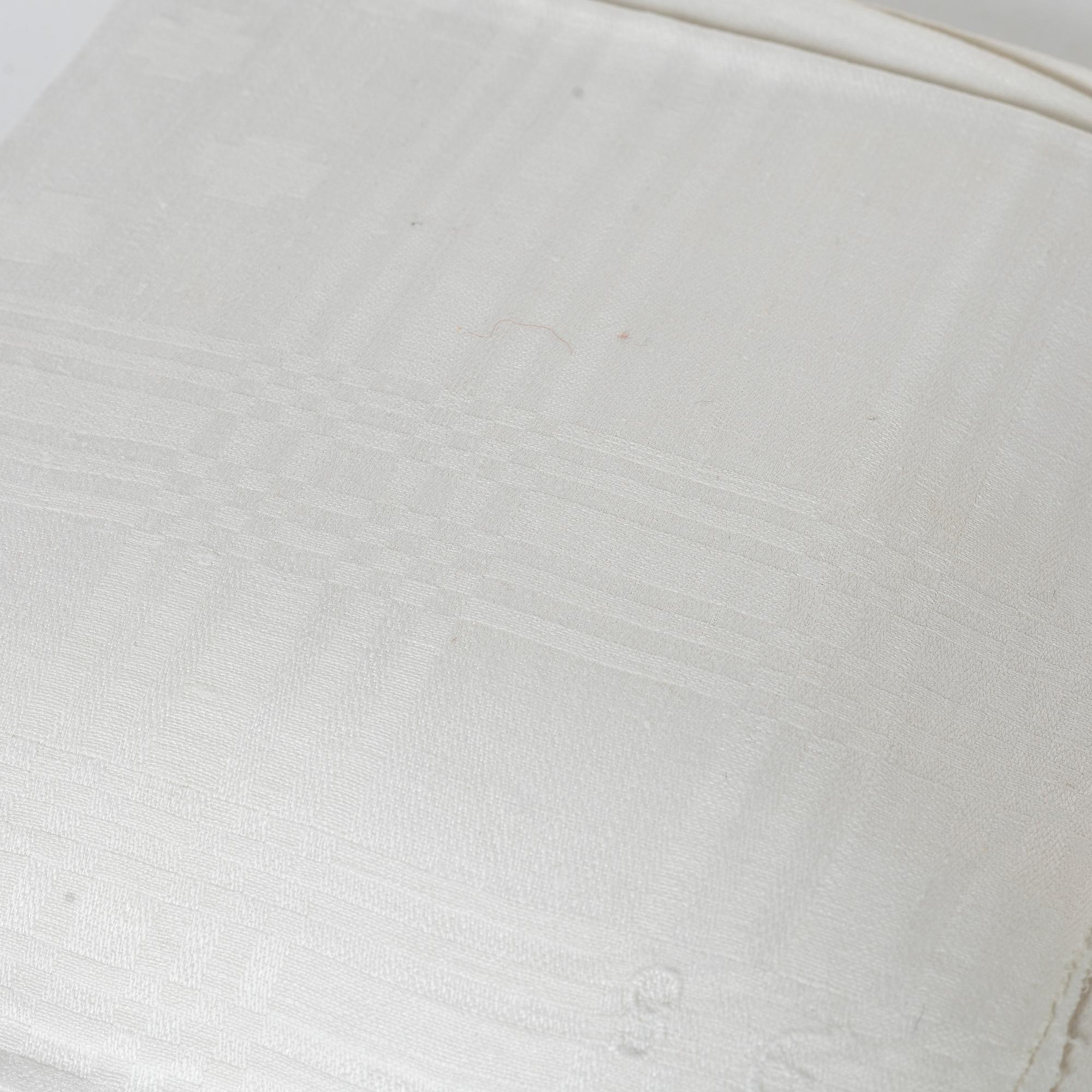 Napkins, 16 pcs, linen damask, circa 1800.