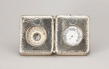 BAROMETER OCH TERMOMETER, silver, London 1904.