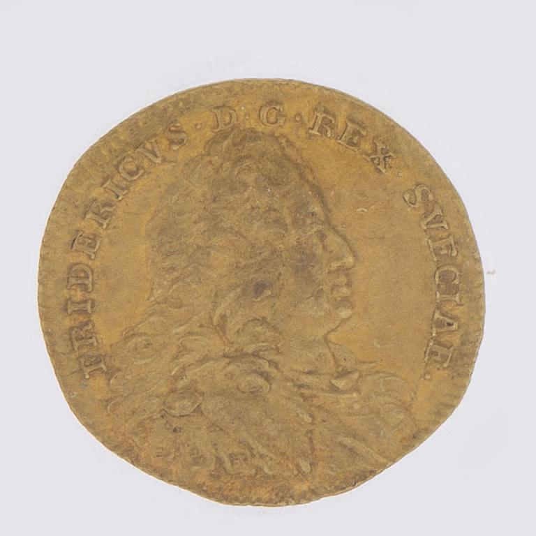 GULDMYNT, dukat, Fredrik I av Sverige, 1745, vikt ca 3,5 gram.