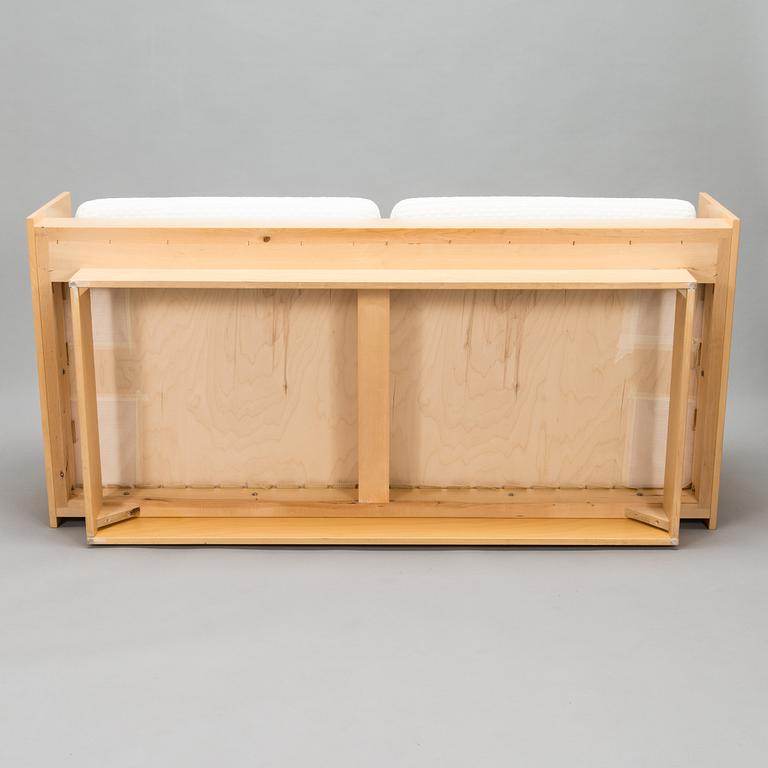 Ben af Schultén, soffa modell 555, Artek 1980-tal.