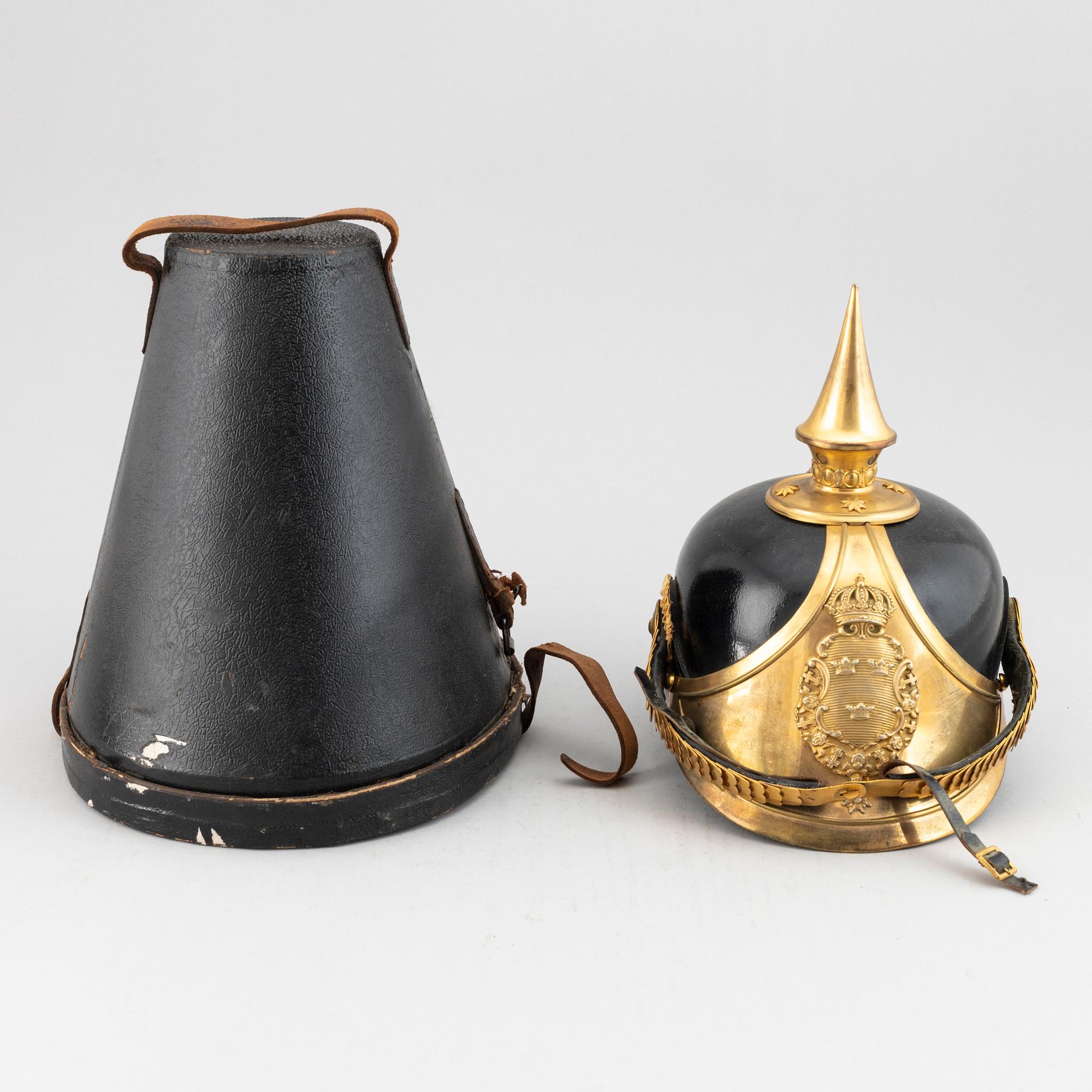 HJÄLM, m/1886 för dragonunderofficer.