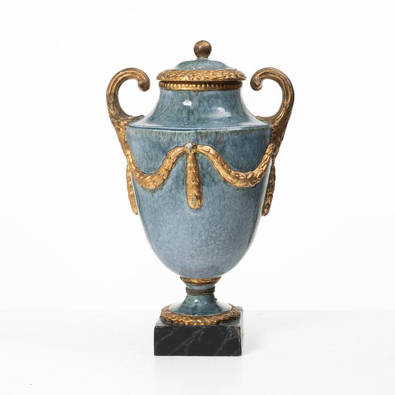 A flintware jar from Marieberg, 18th century.