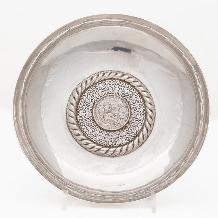Bowl, sterling silver, Peru, 20th century.