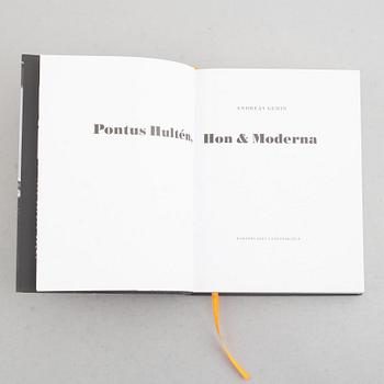 two books, Jean Tinguely, after, "Méta", and "Pontus Hultén, Hon & moderna".