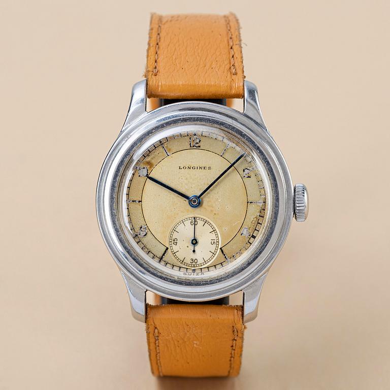 Longines, "Tre-Tacche", "Sector Dial", "Suiza signed", "Step case", ca 1943.