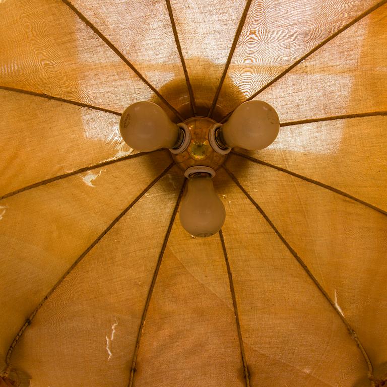 Taklampa, tidigt 1900-tal.